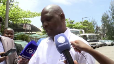 Adriano Nuvunga comparece na 4ª secção do tribunal judicial da cidade de Maputo para início do julgamento do caso “219 milhões”