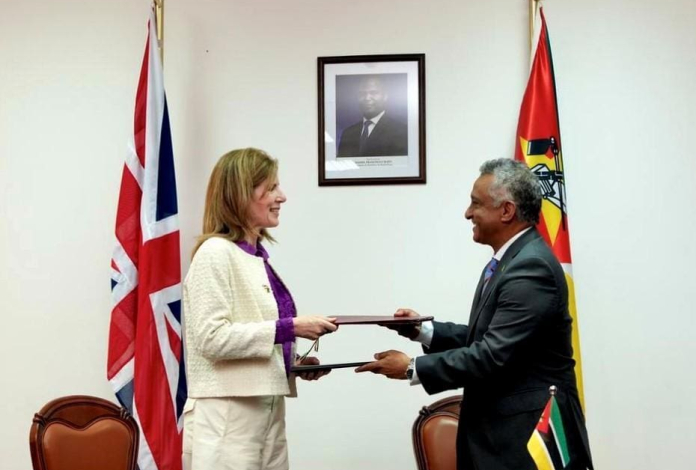 MOÇAMBIQUE E REINO UNIDO ASSINAM PACTO DE INVESTIMENTO DE 3 MIL MILHÕES DE DÓLARES