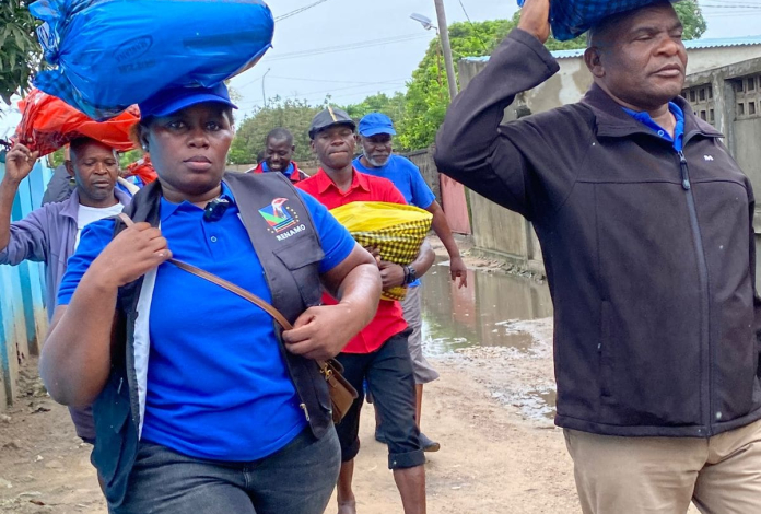 RENAMO PRESTA APOIO ÀS VÍTIMAS DE INUNDAÇÕES NA MATOLA