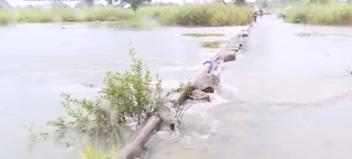 SUBIDA DO CAUDAL DO RIO UMBELUZI CONDICIONA CIRCULAÇÃO NA PONTECA DE MAZAMBANINE EM BOANE