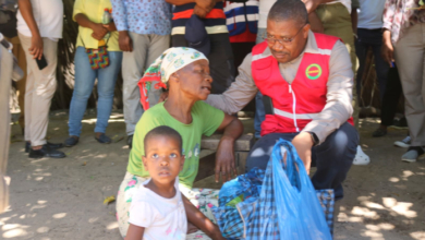 Visita do Secretário de Estado às Comunidades Afectadas em Maputo