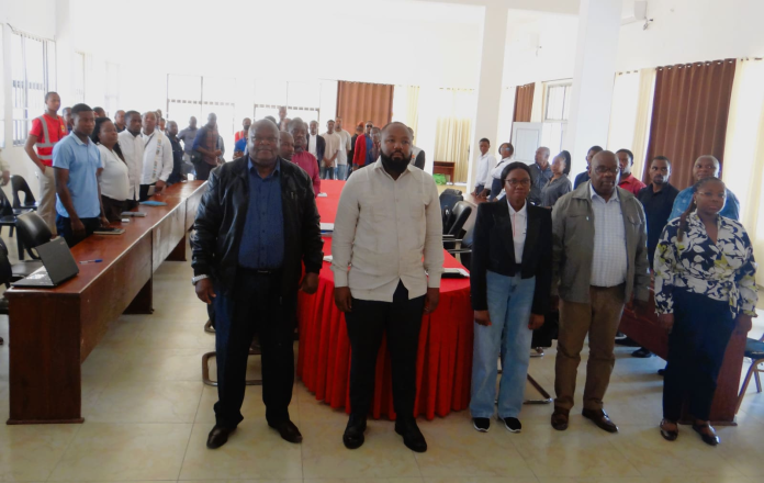 Encontro do Gabinete Parlamentar da Juventude em Vilankulo