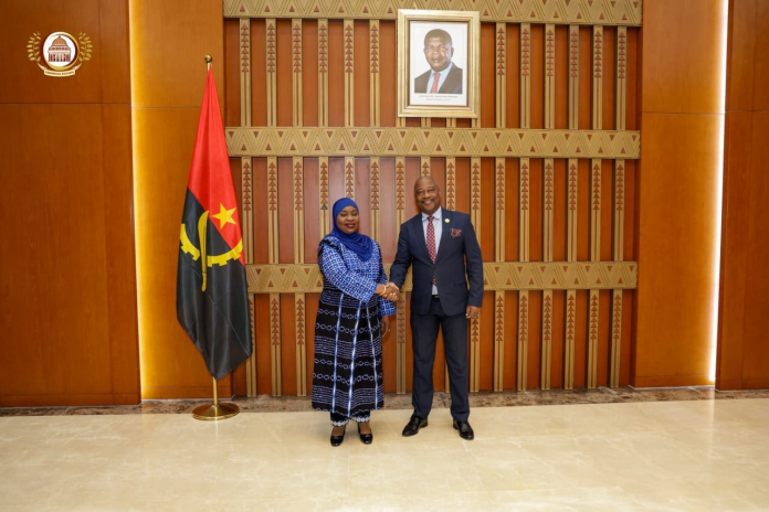 Margarida Talapa preside à 15.ª Sessão da Assembleia Parlamentar da CPLP em Luanda 