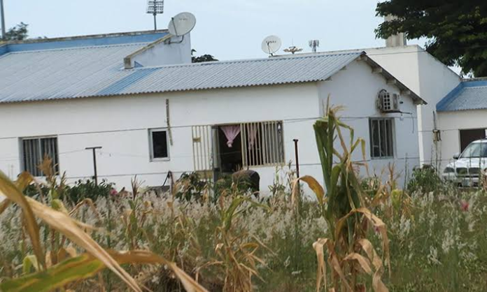 “Ocupantes ilegais” do condomínio do Zimpeto ignoram prazo de despejo e pedem compreensão ao Município