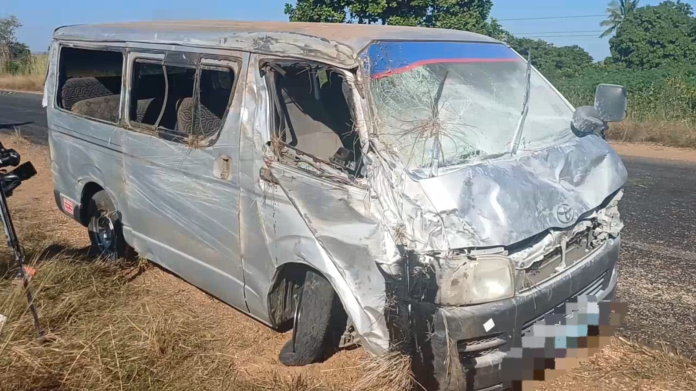 Perseguição entre polícia e chapeiro termina em acidente e deixa oito feridos em Mocuba
